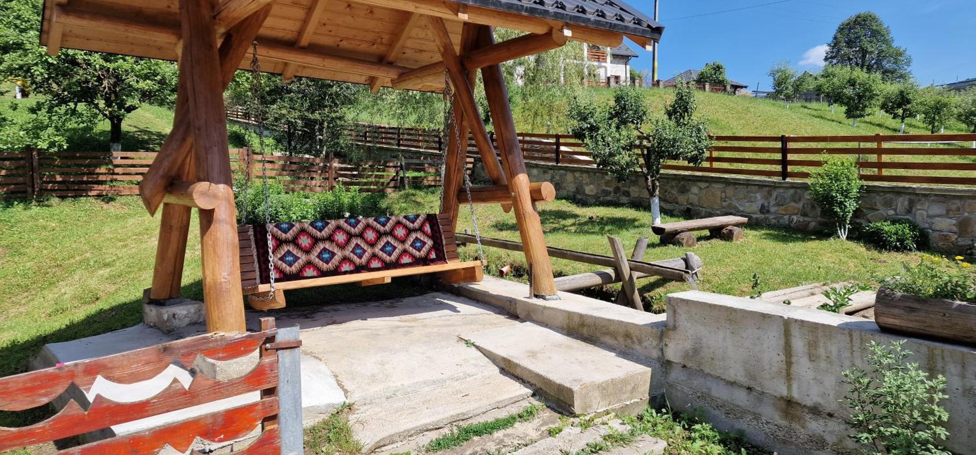 Casa Agroturistica Tarancuta Din Vatra Moldovitei Hotel ภายนอก รูปภาพ